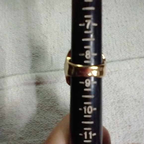 Goldtone black stretch ring 💍8.5 - Picture 2 of 6